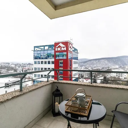 Alure Residences 3 & 24h Self Check-in, Parking In The Garage In The Building Included, New Building, Terrace, Location With A Forest Park With A Lake, Children's Playground