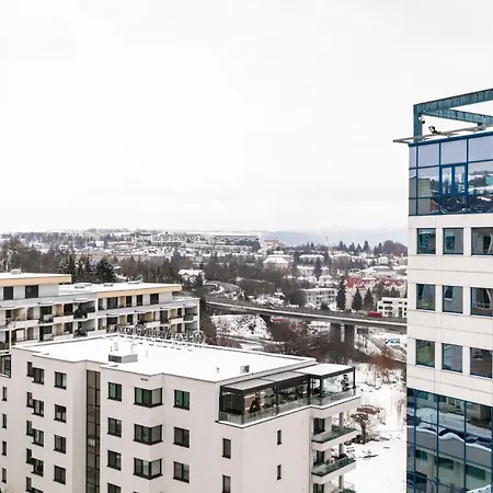 Alure Residences 3 & 24h Self Check-in, Parking In The Garage In The Building Included, New Building, Terrace, Location With A Forest Park With A Lake, Children's Playground דירה
